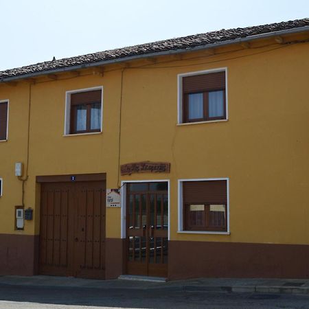 Casa Rural Los Llaganos Villaturiel Eksteriør bilde